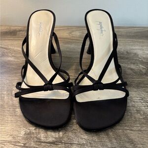 Jacqueline Ferrar Black Strappy Heels size 8.5